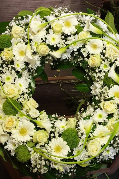 Vos gerbes de fleurs et de couronnes fun&eacute;raires : livraison &agrave; Colmar et sa r&eacute;gion Pfastatt 1