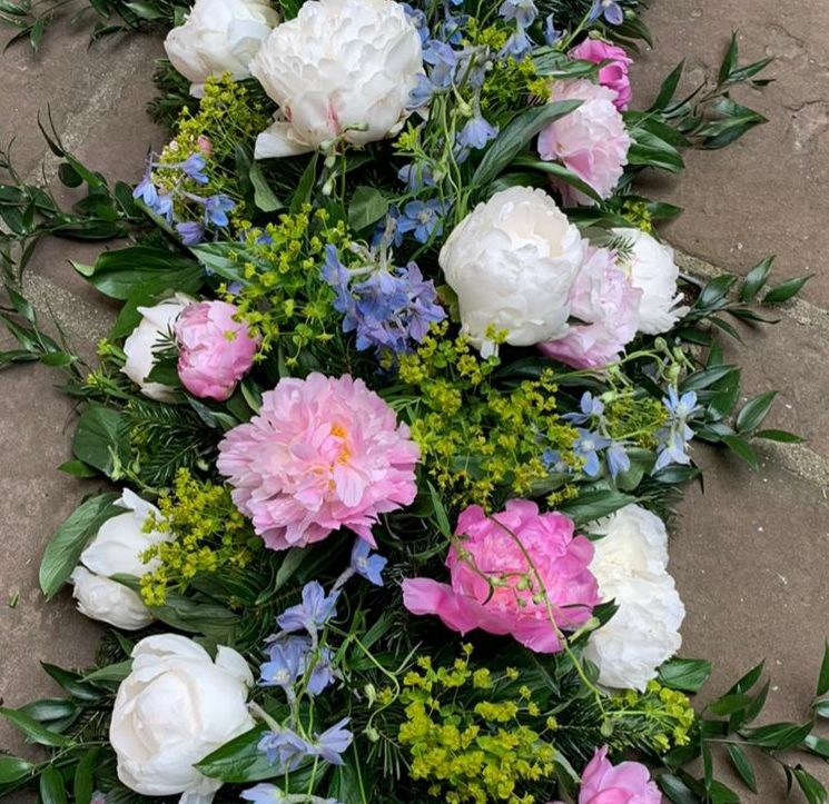 20200515_175418 | Aux fleurs de Nice Vos gerbes de fleurs et de couronnes funéraires : livraison à Colmar et sa région Wittenheim